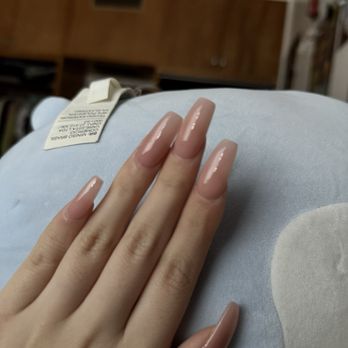 Almond Plaza Nails and Spa - Nail Salons Near Me - Dublin, California