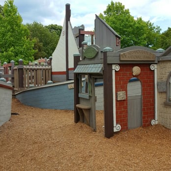Hugh Cole Playground - Playgrounds Near Me - Warren, Rhode Island