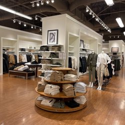 Banana Republic Factory Store
