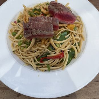 Rundown Cafe - Seared tuna sesame noodle bowl - Seafood Near Me - Kitty Hawk, North Carolina Rundown Cafe - Seared tuna sesame noodle bowl - Seafood Near Me - Kitty Hawk, North Carolina