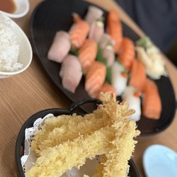 Taihei - Shrimp tempura . Husband had the sashimi.