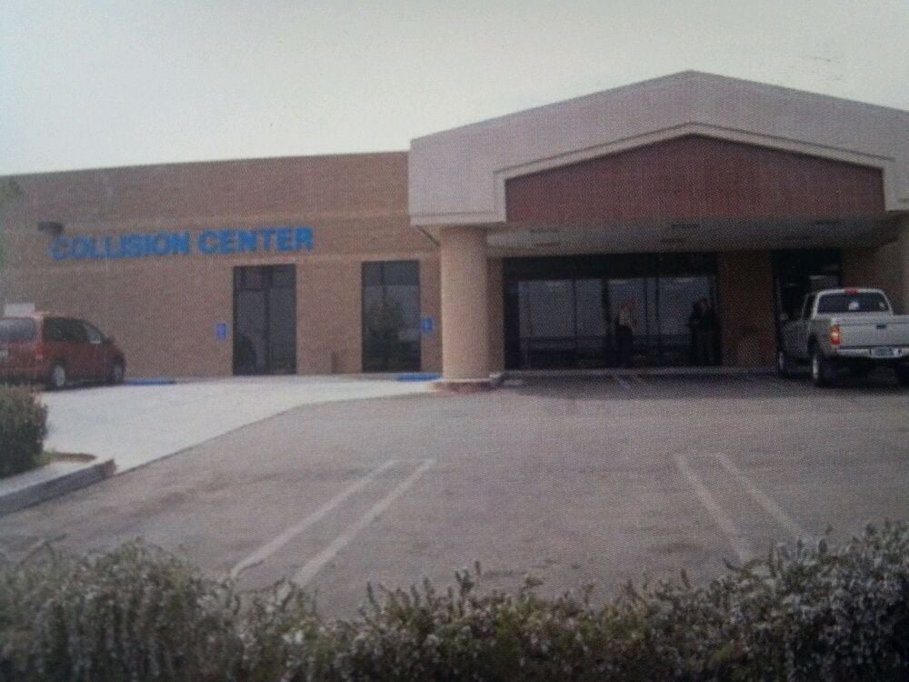 MORENO VALLEY AUTO MALL COLLISION CENTER Updated September 2024