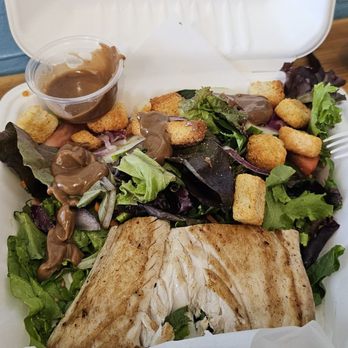 The Fish Market Maui - Mahi mahi and salad. - Seafood Near Me - Lahaina, Hawaii The Fish Market Maui - Mahi mahi and salad. - Seafood Near Me - Lahaina, Hawaii