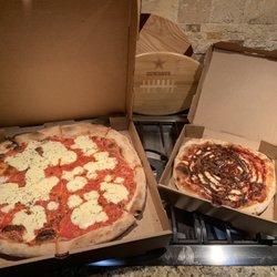 Roma TX Pizza Tavern - Pizza