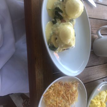 Journey's End - Crab cake Benedict - Breakfast & Brunch Near Me - Temecula, California