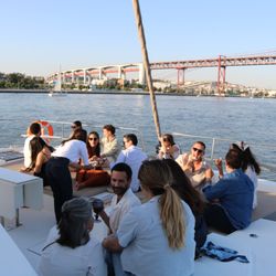 Lisbon Sight Sailing - Cruise along the calm waters of the Tagus River and take in Lisbon's breathtaking views. A relaxing, romantic, and charming boat ride!