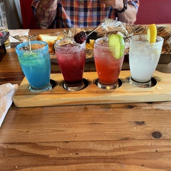 The Grind Mac and Cheese Burger Bar - Drinks.. - Burgers Near Me - Martin, Tennessee
