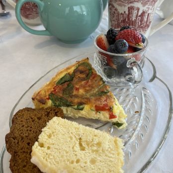 Cambridge Tea House - Daily quiche and berries - Breakfast & Brunch Near Me - Marble Cliff, Ohio