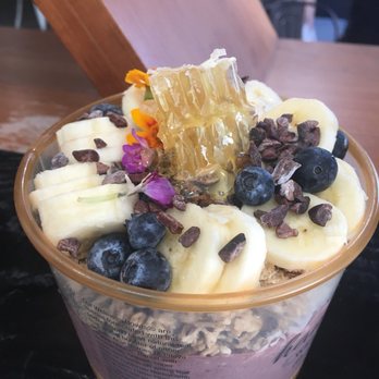 Zest Juice - What an açaí bowl should look like-NOT FROM ZEST - Juice Bars & Smoothies Near Me - Columbus, Ohio