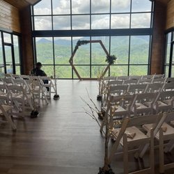 Greystone Pointe Lodge - The living room getting wedding-ready