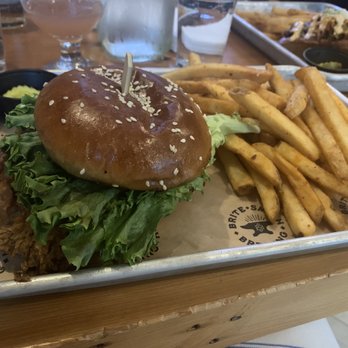 Britesmith Brewing - Williamsville - fried chicken sandwich - Pizza Near Me - Williamsville, New York Britesmith Brewing - Williamsville - fried chicken sandwich - Pizza Near Me - Williamsville, New York