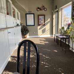 Hunter's Auto Tags - Empty waiting room on a Saturday because of their efficiency and covid safety protocols!