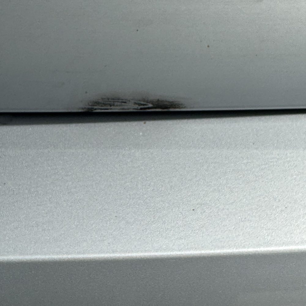 dirt on the exterior trunk which is easily wipeable dirt on the exterior trunk which is easily wipeable