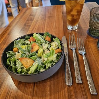The Pine Room and 1882 Lobby Bar - The amazingly delicious Caesar Salad next to a glass of sweet tea. - Pubs Near Me - Roanoke, Virginia