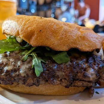 De La Soil - Nicely caramelized smash burger - New American Near Me - Kenmore, Washington
