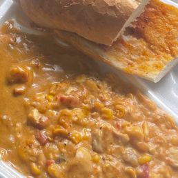 Half Chili Cheese Etouffee half Maui choux Half Chili Cheese Etouffee half Maui choux
