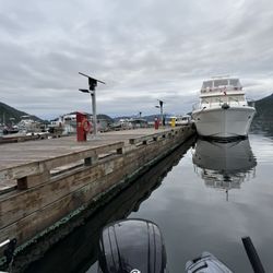 Laughing Oyster - Dock where we arrived at Laughing Ouster