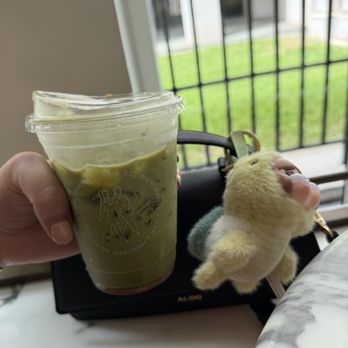 Sorelle Mercato - Iced Matcha Latte with strawberry - New American Near Me - Charleston, South Carolina Sorelle Mercato - Iced Matcha Latte with strawberry - New American Near Me - Charleston, South Carolina