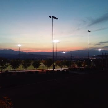 Madeira Canyon Park - Nice views at sunset - Parks Near Me - Henderson, Nevada Madeira Canyon Park - Nice views at sunset - Parks Near Me - Henderson, Nevada