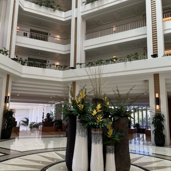 La Hiki - Four Seasons lobby - Breakfast & Brunch Near Me - Kapolei, Hawaii La Hiki - Four Seasons lobby - Breakfast & Brunch Near Me - Kapolei, Hawaii