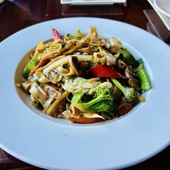 Sawaddee - Veggie Pad Kee Maow - Sushi Bars Near Me - Miami Beach, Florida
