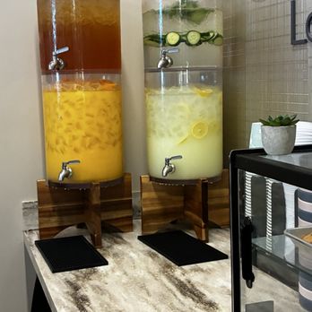 Escape Lounges - Juice or water - Lounges Near Me - Sacramento, California Escape Lounges - Juice or water - Lounges Near Me - Sacramento, California