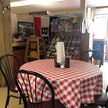 Delauders  BBQ - Barbeque Near Me - Sevierville, Tennessee