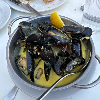Cafe Madrid - Mejillones con azafran are delicious. - Spanish Near Me - Dallas, Texas