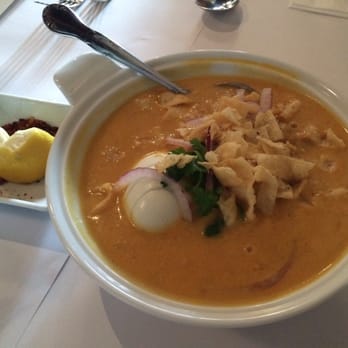 Rangoon Ruby - Ohnoh Kawt Swe, the coconut soup ($13) - Asian Fusion Near Me - Palo Alto, California