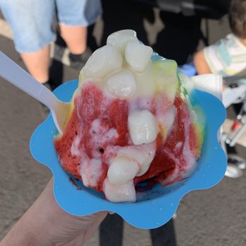 Mountain Magic Shave Ice - Keiki size with mochi, condensed milk and creamy rainbow - yum! - Shaved Ice Near Me - Waipahu, Hawaii Mountain Magic Shave Ice - Keiki size with mochi, condensed milk and creamy rainbow - yum! - Shaved Ice Near Me - Waipahu, Hawaii