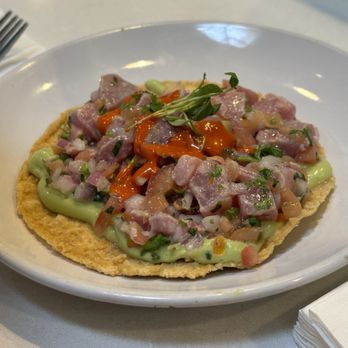 Holbox - Tostada de atun - Latin American Near Me - Los Angeles, California Holbox - Tostada de atun - Latin American Near Me - Los Angeles, California