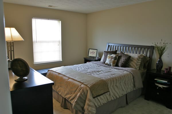 Hampshire Court Apartments