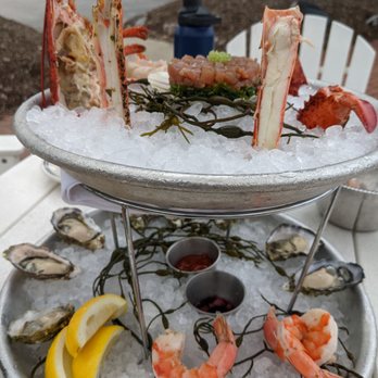 Harbor House - Seafood tower - Seafood Near Me - Milwaukee, Wisconsin