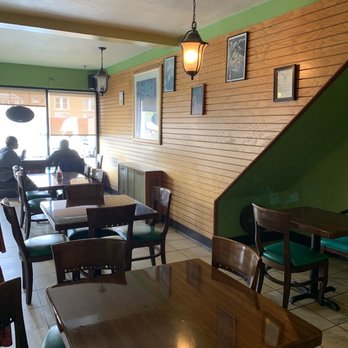 Dunns River Restaurant - Interior/Inside- Seating Area - Caribbean Near Me - Hartford, Connecticut