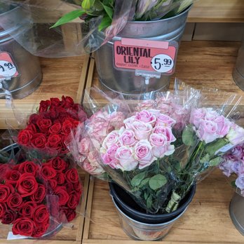 Trader Joe's - Flowers - Grocery Near Me - Franklin, Tennessee