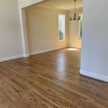 Henry Hardwood Floor Service - Completed hardwood - Flooring Near Me - Seattle, Washington Henry Hardwood Floor Service - Completed hardwood - Flooring Near Me - Seattle, Washington