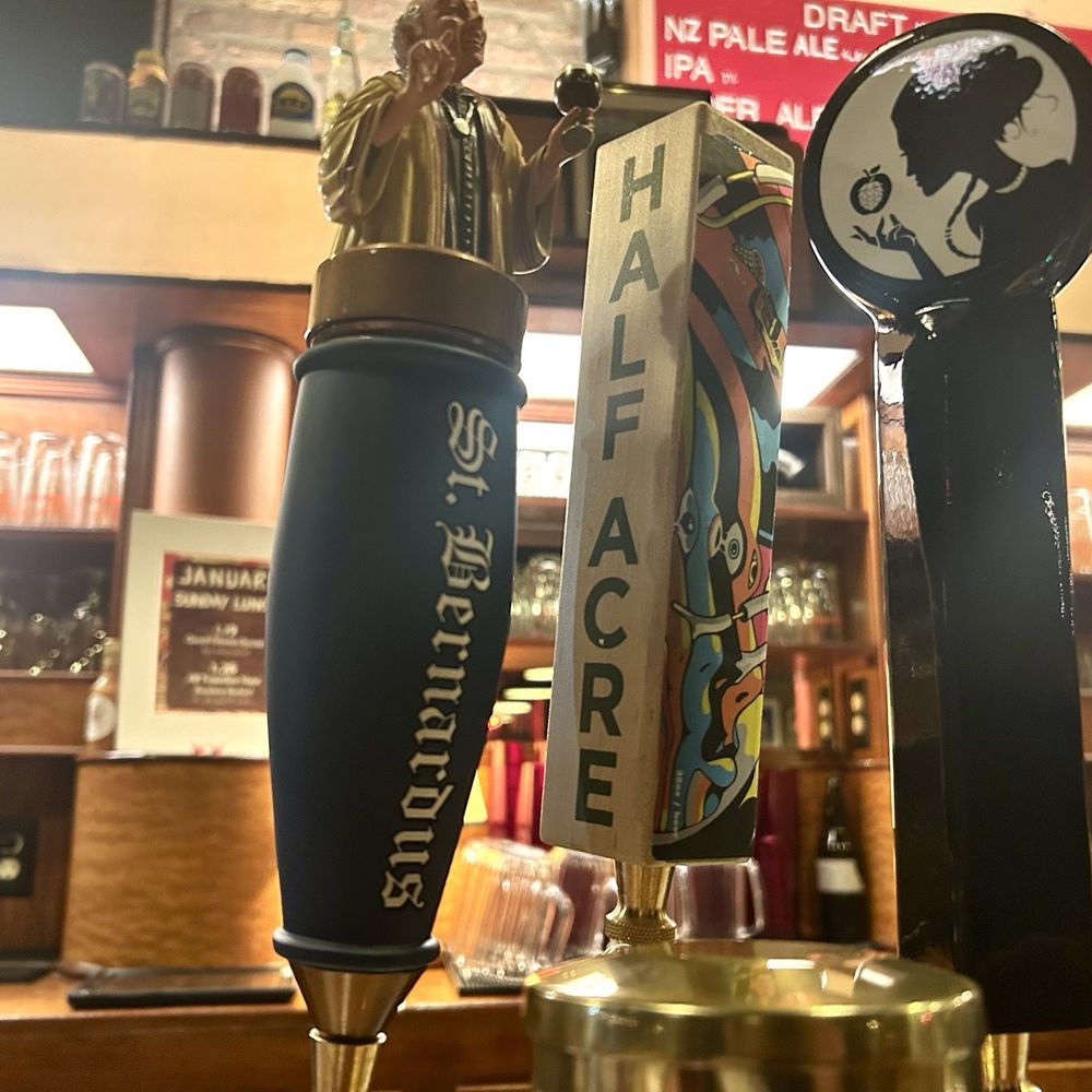 Suncatcher Brewing - Beers on tap: pale, IPA, bitter, stout - Brewpubs Near Me - Chicago, Illinois Suncatcher Brewing - Beers on tap: pale, IPA, bitter, stout - Brewpubs Near Me - Chicago, Illinois