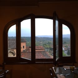 Il Canto del Maggio - Beautiful Tuscan restaurant