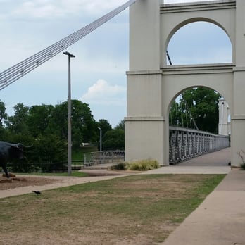 Waco Suspension Bridge - Landmarks & Historical Buildings Near Me - Waco, Texas Waco Suspension Bridge - Landmarks & Historical Buildings Near Me - Waco, Texas