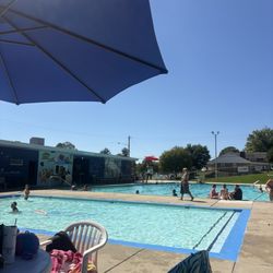 College Manor Swimming Pool - Pools