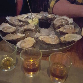 Lee's Pint & Shell - Happy hour oysters & the small batch bourbon flight a few sips in - Bars Near Me - Baltimore, Maryland Lee's Pint & Shell - Happy hour oysters & the small batch bourbon flight a few sips in - Bars Near Me - Baltimore, Maryland