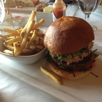 26 Beach Restaurant - California Roll burger - New American Near Me - Venice, California 26 Beach Restaurant - California Roll burger - New American Near Me - Venice, California