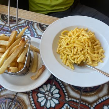 The Grill - Kids Mac & Cheese with side of fries - American Near Me - Lone Pine, California