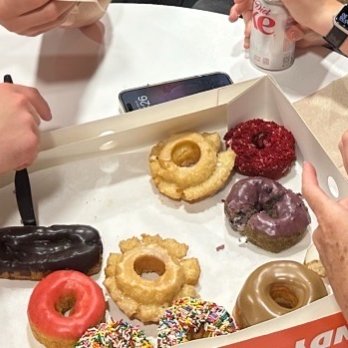 Randy's Donuts - Awesome selection - Donuts Near Me - Phoenix, Arizona Randy's Donuts - Awesome selection - Donuts Near Me - Phoenix, Arizona