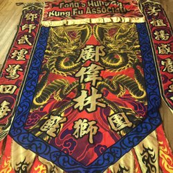 Fong's Hung Ga Kung Fu - Head banner and lion