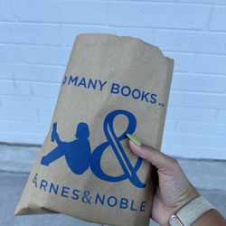 Barnes & Noble Booksellers