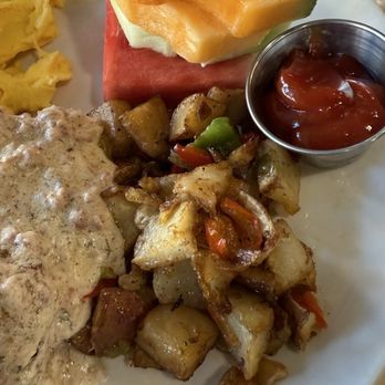 Breakfast Club - Biscuits & Gravy - American Near Me - Scottsdale, Arizona