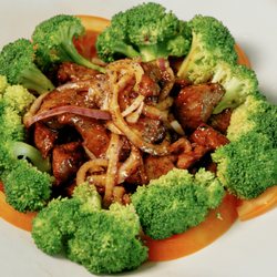 Min’s Bistro Chinese Cuisine - Chinese Style Beef Tenderloin（中式牛柳)