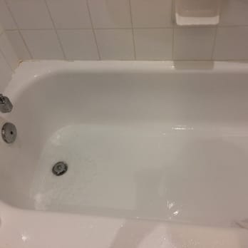 Crowne Plaza - Our super clogged tub. - Venues & Event Spaces Near Me - Montreal, Quebec