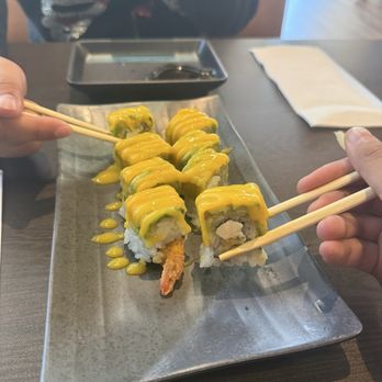 Mizu Sushi Ayce - Sushi Bars Near Me - Pleasant Hill, California